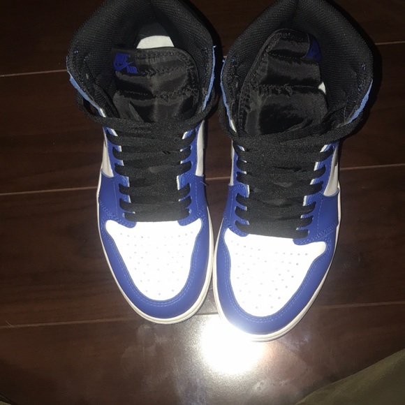 2018 Air Jordan 1 Retro High OG ‘Game Royal’ - Picture 3 of 4